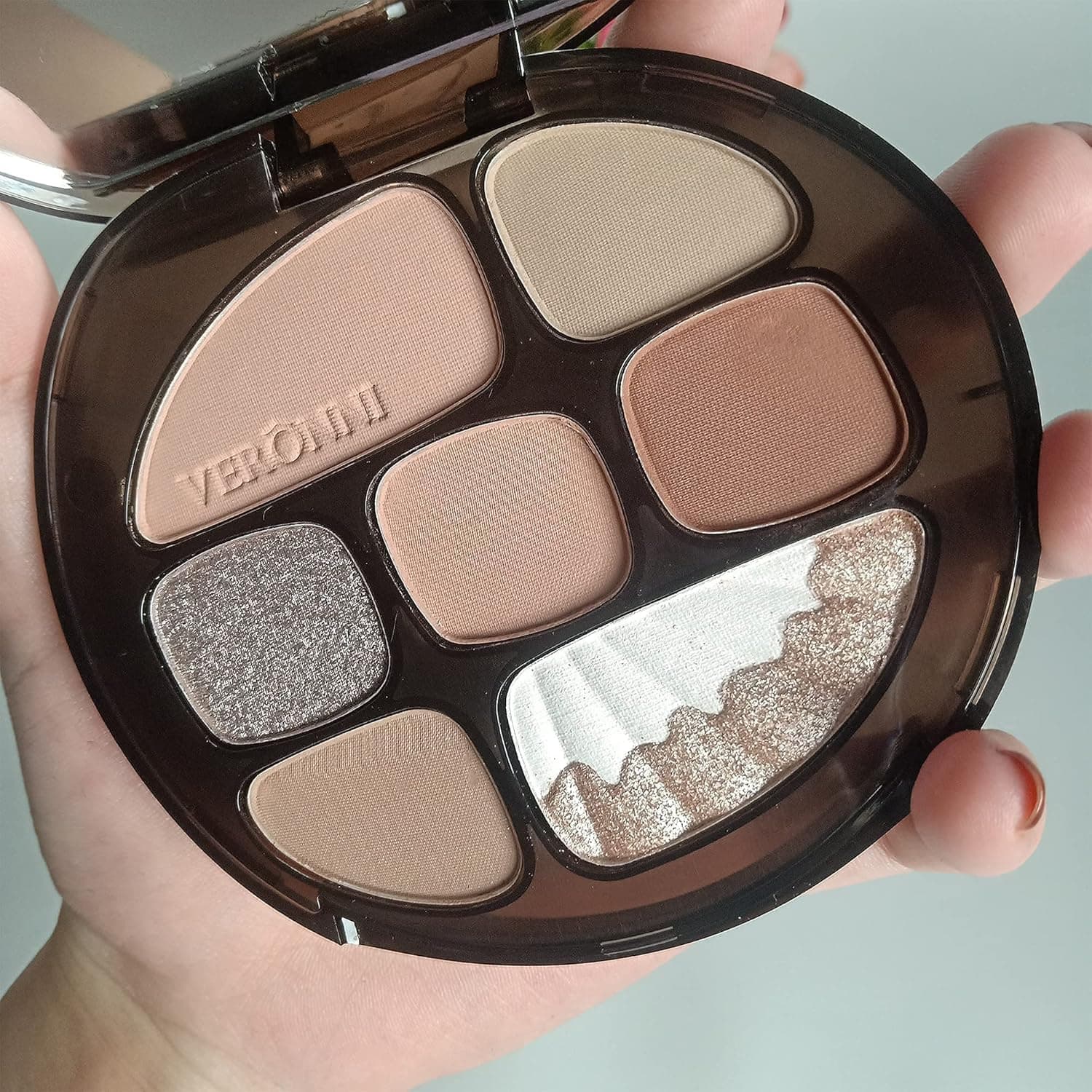 VERONNI Matte Eyeshadow Palette Highly-Pigmented Brown Shadows Palette Matte Glitter Highlight Makeup Palette Long Lasting Smooth Pigmented Waterproof Cosmetics (02)
