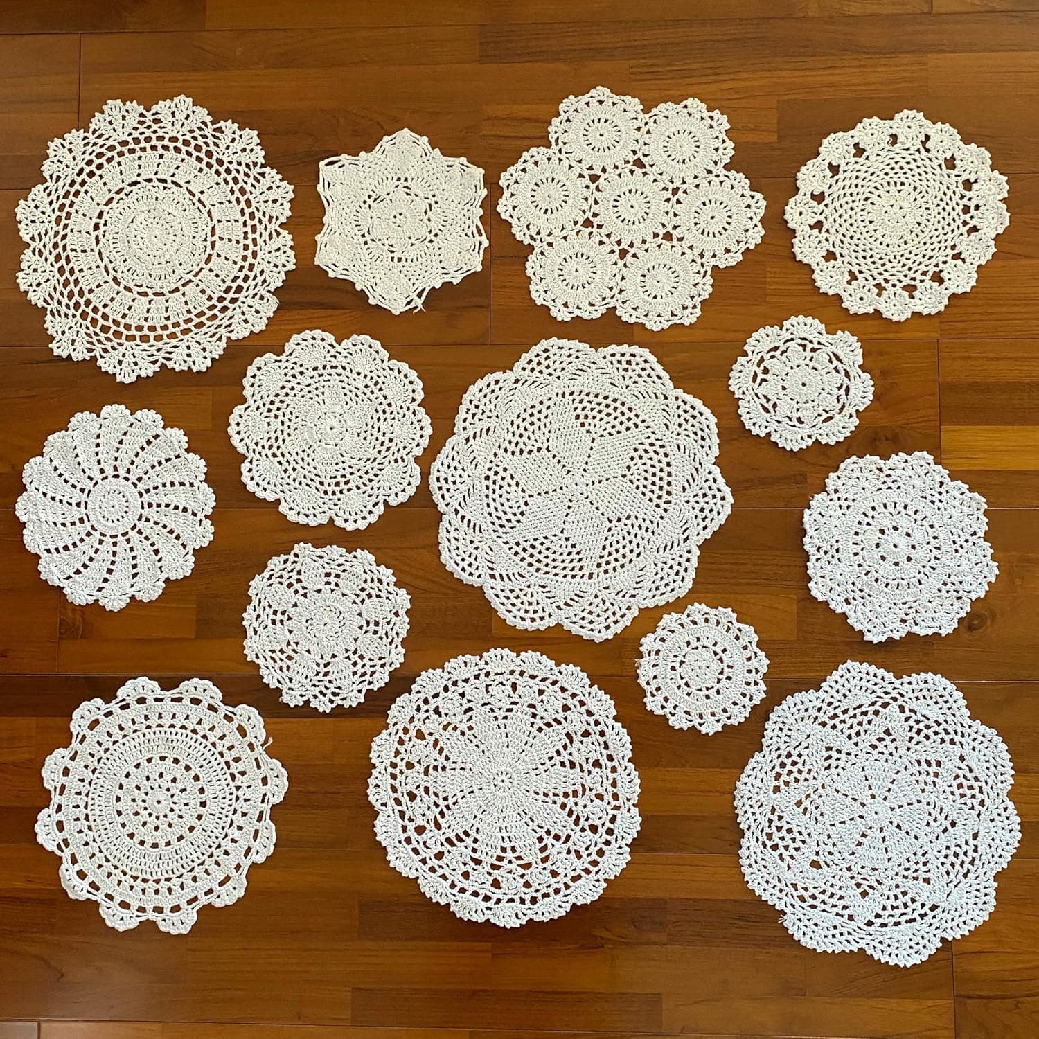 kilofly 14 pcs Cotton Crochet Doilies 4"-11.5" Handmade White Beige Placemats