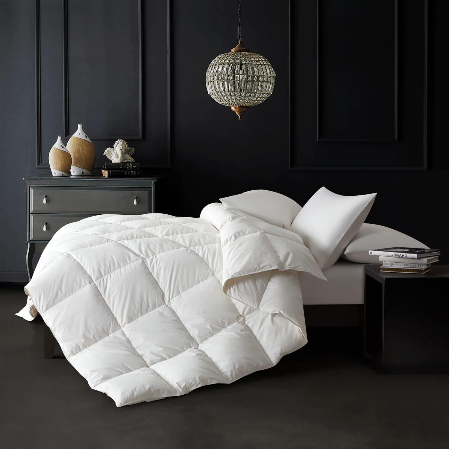 BedTreat Quilts Queen Size, Goose Down Comforter,Fluffy-Soft 750+ Fill-Power Warmth 100% Cotton Duvet with Tabs,Quilt Insert for Bedding Home/Hotel/RV (White)