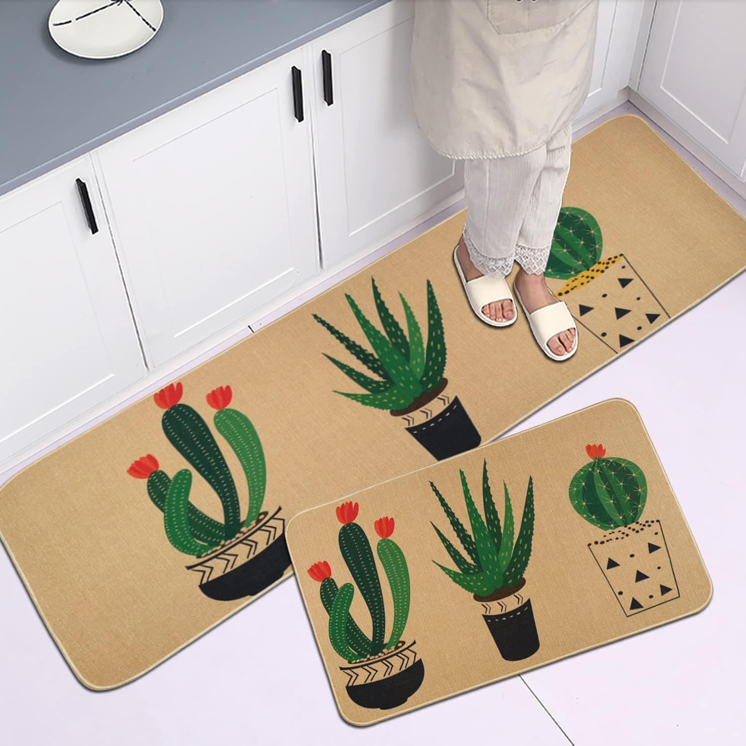 ZKZNsmart Green Plant Decorative Kitchen Mats Set of 2, Non-Slip Washable Kitchen Floor Rugs, with Rubber Backing Holiday Party-Profile Doormat (Cactus)