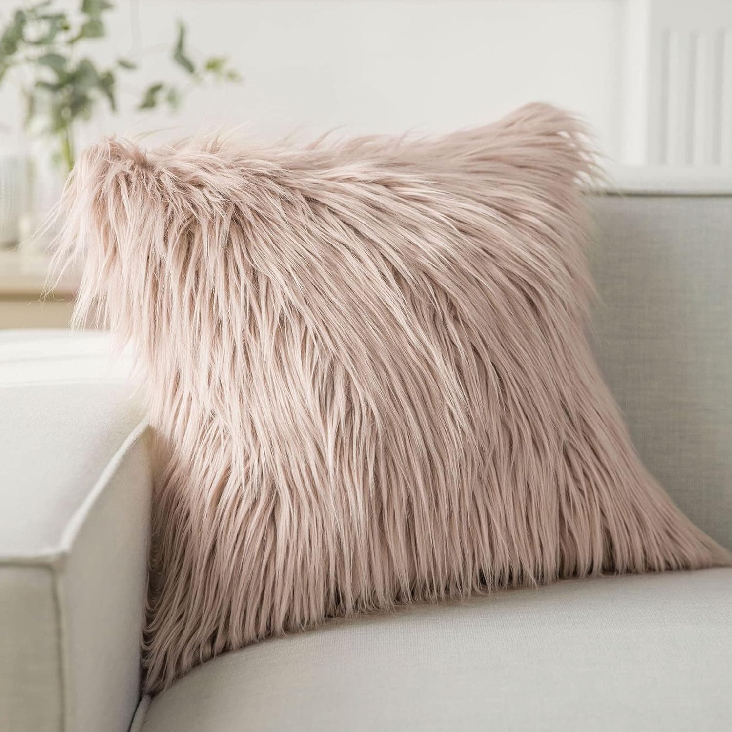 Phantoscope Faux Fur Pillow Cover Decorative Fluffy Throw Pillow Mongolian Luxury Fuzzy Pillow Case Cushion Cover for Bedroom and Couch,Beige 22 x 22 Inches