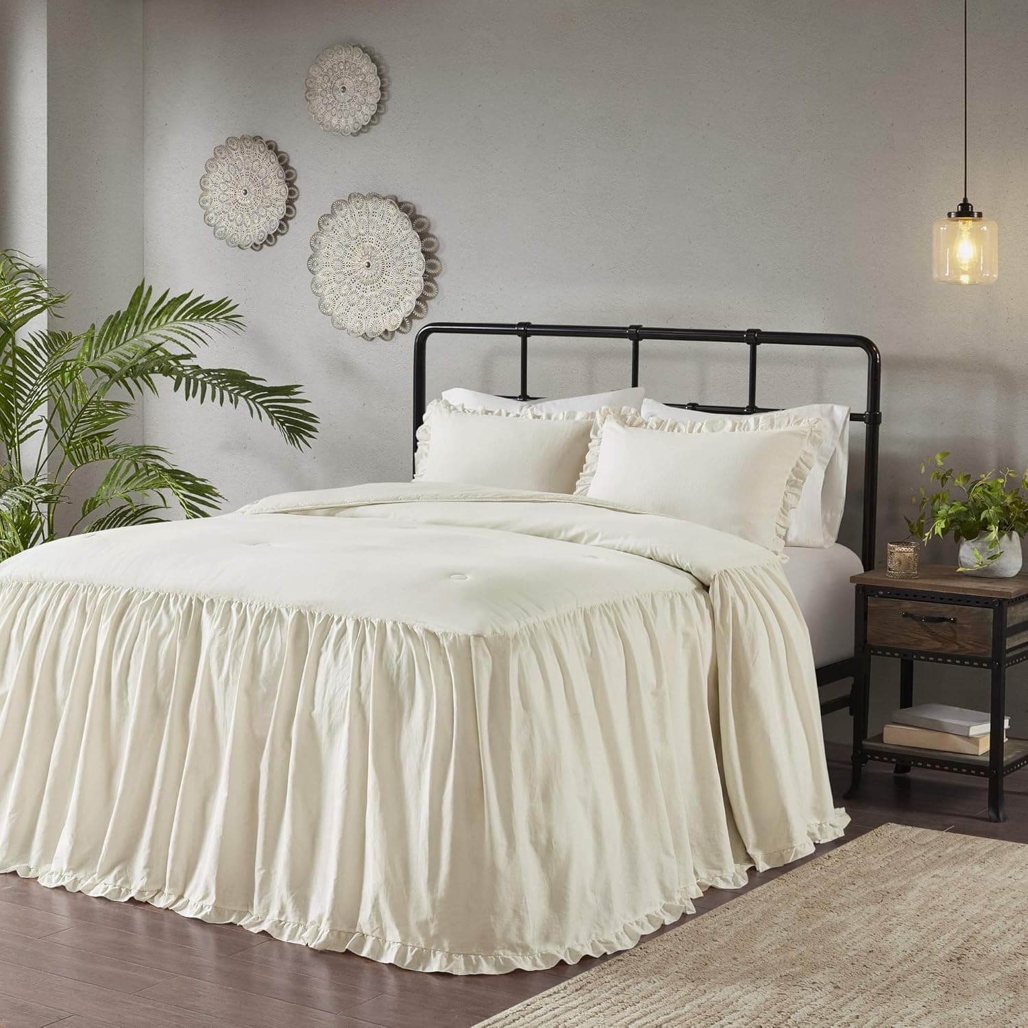 Madison Park Fitted Bedspread Classic Traditional Design All Season, Lightweight, Bedding Set, Matching Shams, Queen, 100% Cotton Juliet, Ruffle Skirt Ivory 3 Piece