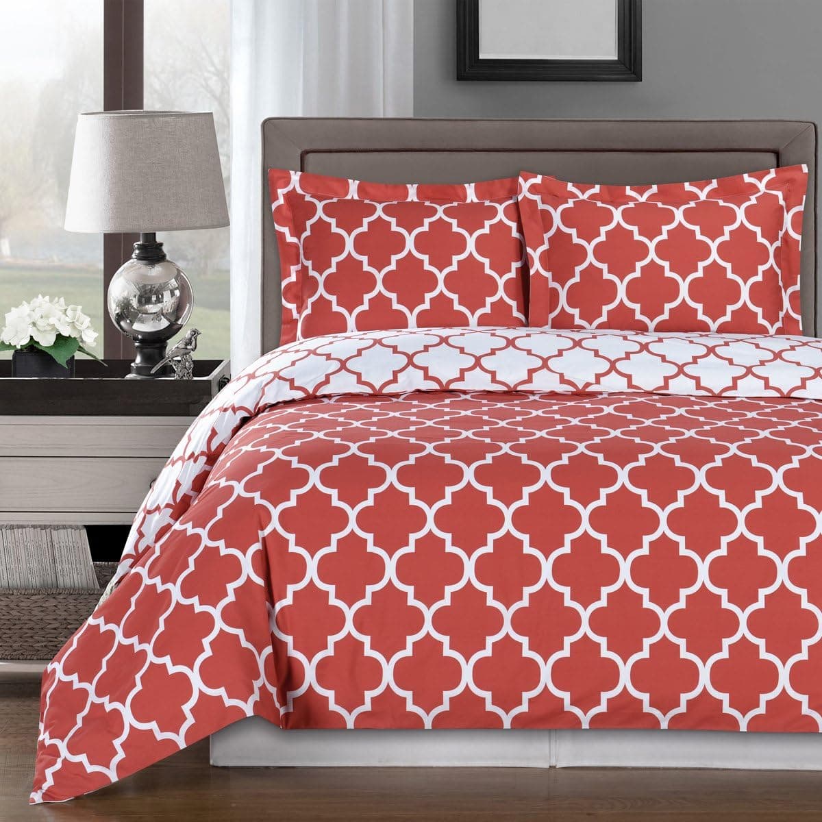 Deluxe Reversible Meridian Comforter Set, 100% Cotton 300 Thread Count Bedding, Woven with Superior Single-ply Yarn. 4 Piece King/California King Size Comforter Set, Coral and White