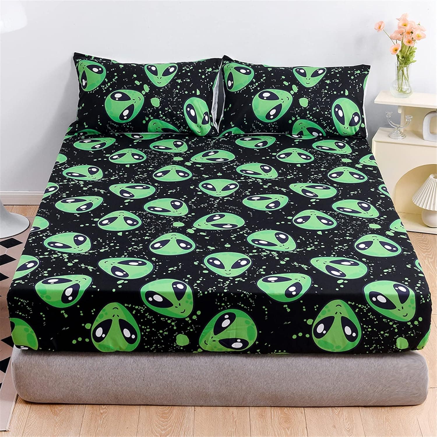 URLINENS Alien Fitted Sheet and Pillowcase Set, Tie Dye Green Alien Heads Kids Sheet Set 3 Piece Full Size, Boys Girls Teens Bedding Decor Supernatural Beings from Other Planets Kids Bed Sheet
