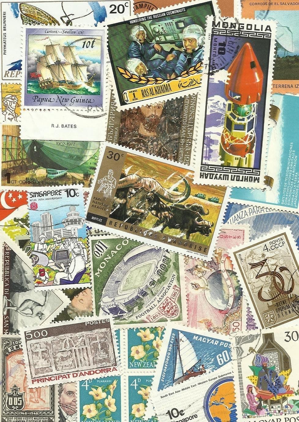 Packet of 500 Different Collectable Worldwide Stamps